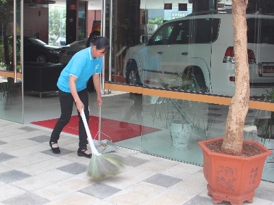 如何選擇好的昆明商場(chǎng)保潔公司:一級(jí)的昆明寫(xiě)字樓保潔圖片|如何選擇好的昆明商場(chǎng)保潔公司:一級(jí)的昆明寫(xiě)字樓保潔產(chǎn)品圖片由云南瑞龍保潔服務(wù)公司生產(chǎn)提供-